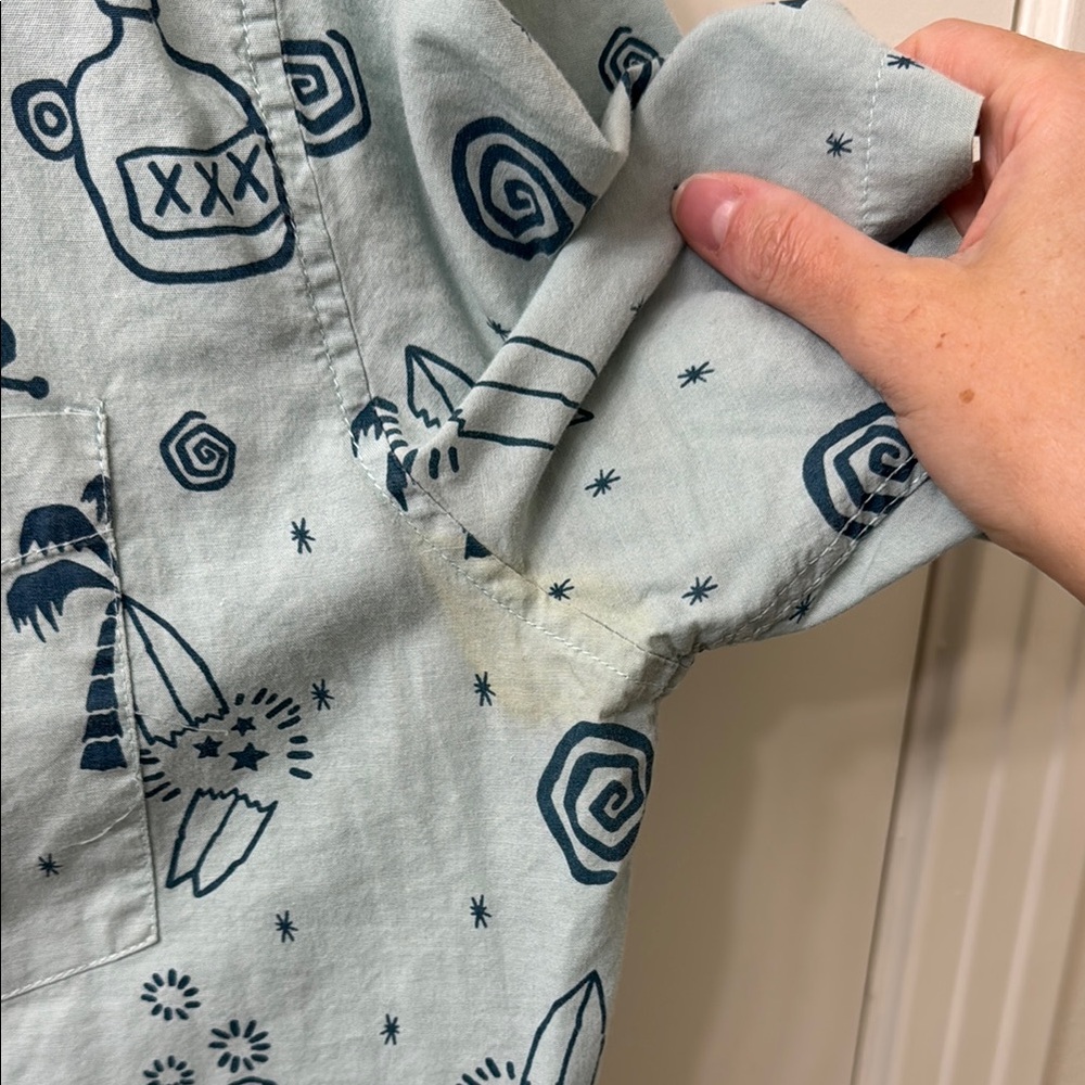 Hurley Blue Casual Button Down Shirt with Playful Design - Picture 5 of 6